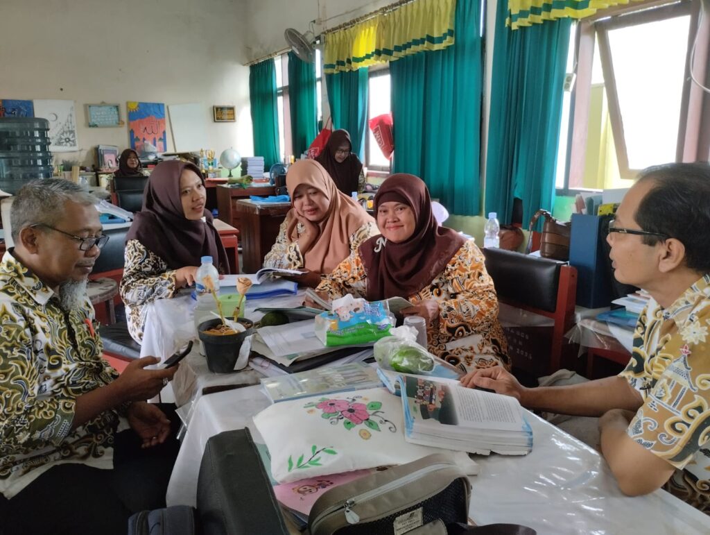 Foto Mgmp Mat 4